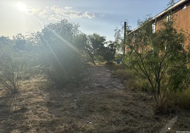 Photo 2 of Sale Pending at 862 Wagon Wheel Rd, Eagle Pass, TX 78852 | MLS# 2002496 | Listing updated on 2026-09-09