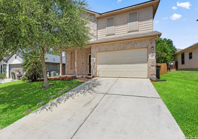 Photo 4 of Single family home for sale at 737 Fountain Gate, Cibolo, TX 78108 | MLS# 2002521 | Listing updated on 2026-10-09
