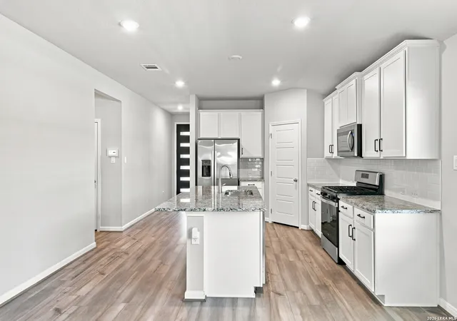 Photo 3 of Single family home for sale at 25838 Marigold Oaks, Boerne, TX 78006 | MLS# 2002522 | Listing updated on 2026-09-09