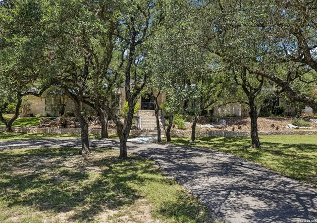 Photo 3 of Sale Pending at 8615 Summer Song Cir, Fair Oaks Ranch, TX 78015 | MLS# 2002530 | Listing updated on 2026-08-01