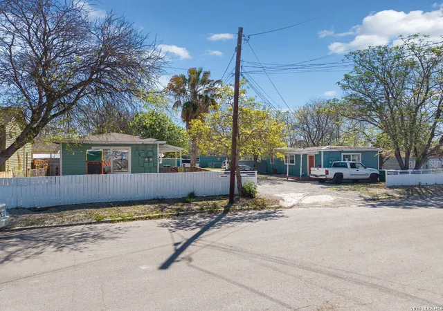 6th image of 204 And 210 Hunstock, San Antonio, TX 78210 | MLS# 2002534