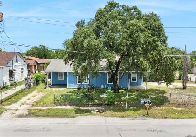 Photo 1 of Multi family home for sale at 305 Gillette Blvd, San Antonio, TX 78221 | MLS# 2002548 | Listing updated on 2026-07-24