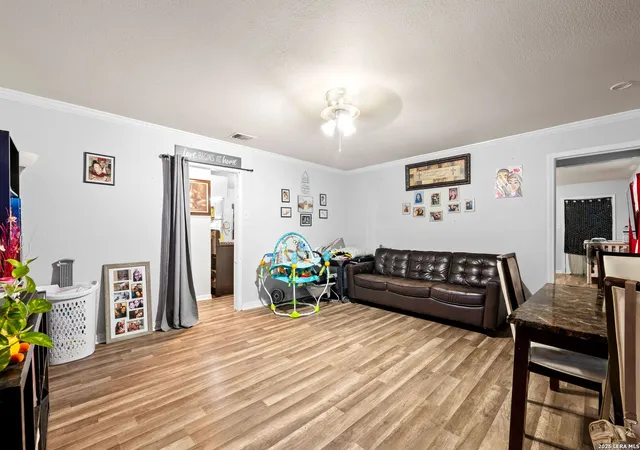 Photo 3 of Multi family home for sale at 305 Gillette Blvd, San Antonio, TX 78221 | MLS# 2002548 | Listing updated on 2026-07-24