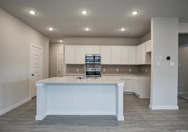 Photo 4 of Single family home for sale at 2343 Crisp Gln, San Antonio, TX 78224 | MLS# 2002574 | Listing updated on 2026-09-16