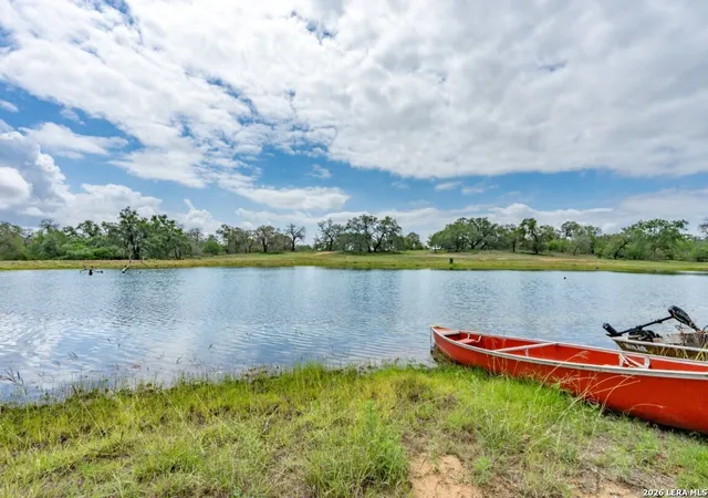 5th image of 24 Sir David Ln, Poteet, TX 78065 | MLS# 2002577