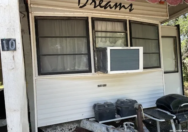 Photo 4 of Single family home for sale at 10 Paine, Brackettville, TX 78832 | MLS# 2002595 | Listing updated on 2026-09-19