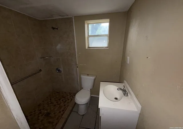 Photo 2 of Single family home for sale at 423 N San Ignacio Ave, San Antonio, TX 78228 | MLS# 2002607 | Listing updated on 2026-09-13