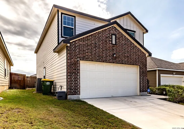2nd image of 13528 Lunar Lgt, St. Hedwig, TX 78152 | MLS# 2002609
