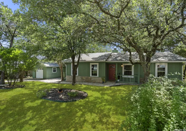Photo 2 of Single family home for sale at 211 Doeskin Dr, Boerne, TX 78006 | MLS# 2002622 | Listing updated on 2026-08-31