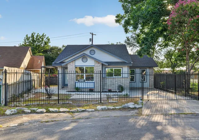 1st image of 222 Vista Del Sur, San Antonio, TX 78207 | MLS# 2002651