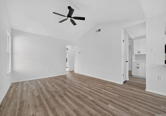 5th image of 222 Vista Del Sur, San Antonio, TX 78207 | MLS# 2002651