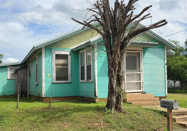 1st image of 1510 A St, Floresville, TX 78114 | MLS# 2002685