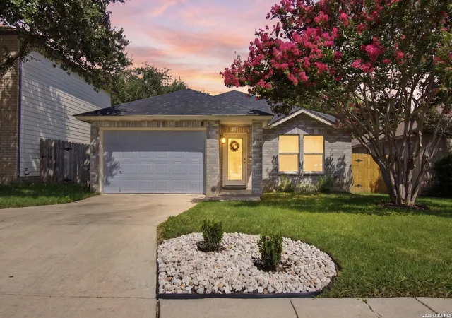 Photo 3 of Single family home for sale at 7918 Winterstone Dr, San Antonio, TX 78254 | MLS# 2002689 | Listing updated on 2026-09-17
