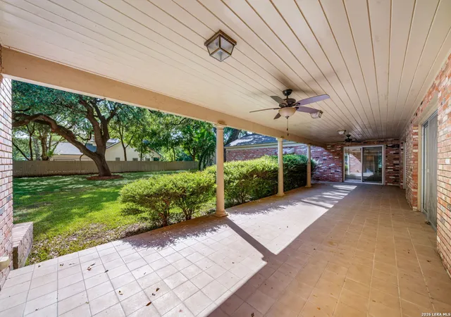 Photo 3 of Single family home for sale at 429 N High Street, Uvalde, TX 78801 | MLS# 2002695 | Listing updated on 2026-10-10