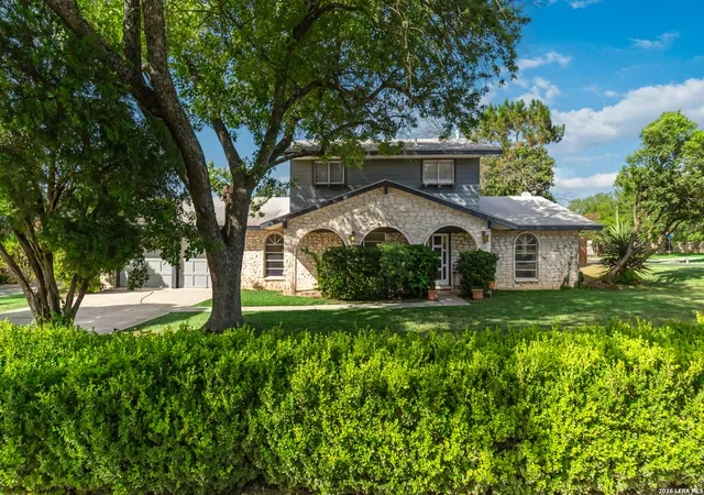 Photo 3 of Sale Pending at 13527 Beltway St, San Antonio, TX 78217 | MLS# 2002749 | Listing updated on 2026-08-28