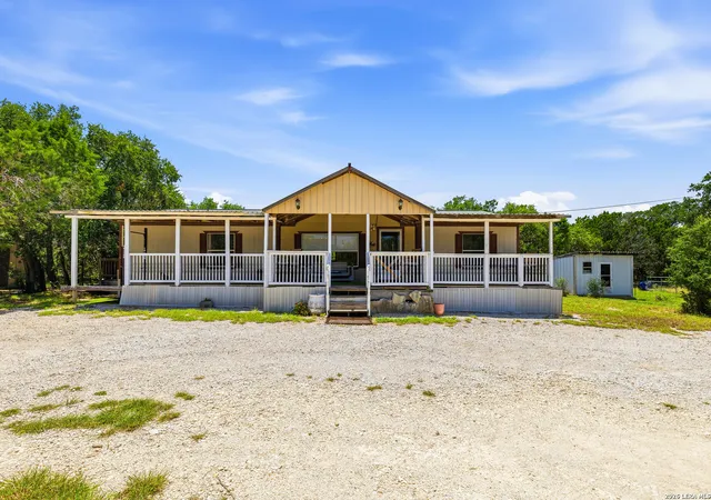 2nd image of 885 Brushy Creek Dr, Lakehills, TX 78063 | MLS# 2002753