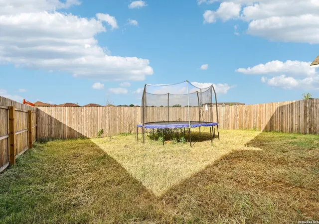 Photo 4 of Single family home for sale at 212 Cowboy Rdg, Pleasanton, TX 78064 | MLS# 2002771 | Listing updated on 2026-08-03