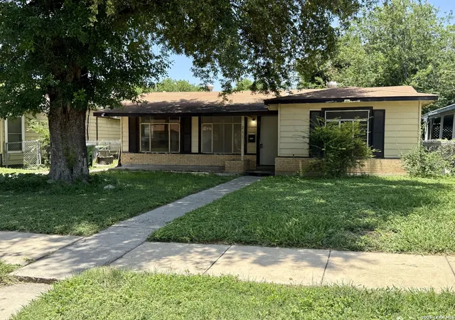 2nd image of 231 W Jewell, San Antonio, TX 78226 | MLS# 2002795