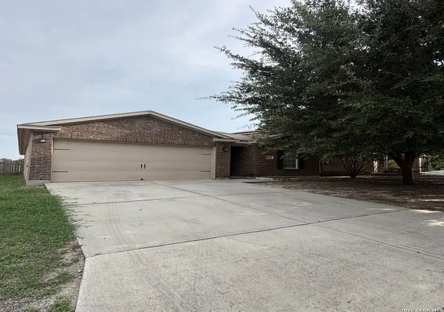 Photo 3 of Sale Pending at 6526 Luckey Square, San Antonio, TX 78252 | MLS# 2002799 | Listing updated on 2026-08-31