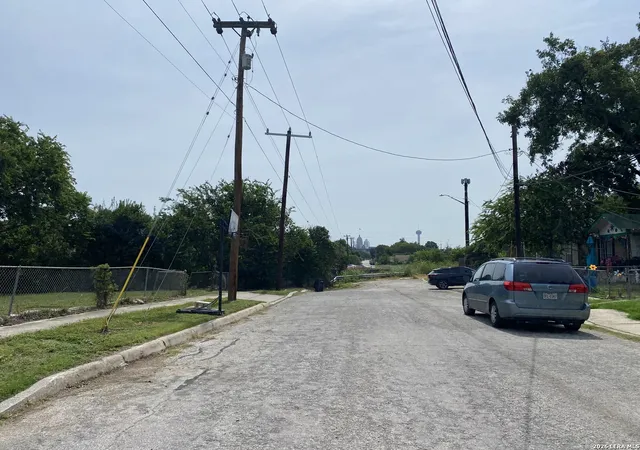 3rd image of 1315 Monterey St, San Antonio, TX 78207 | MLS# 2002815