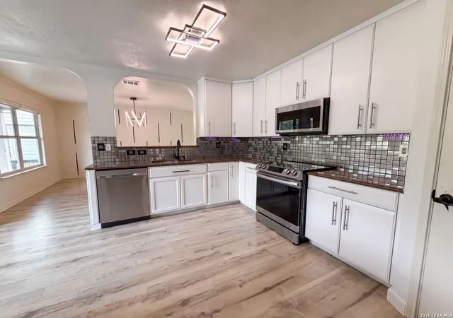 2nd image of 10602 Springwood Sq, Universal City, TX 78148 | MLS# 2002834
