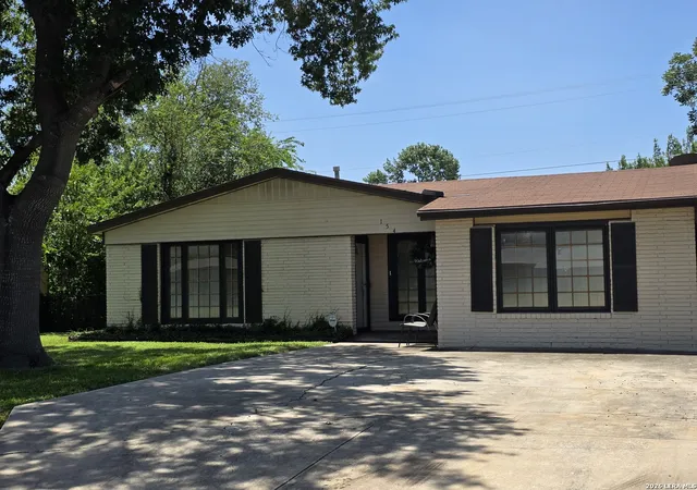 3rd image of 154 Felton Dr, San Antonio, TX 78226 | MLS# 2002835