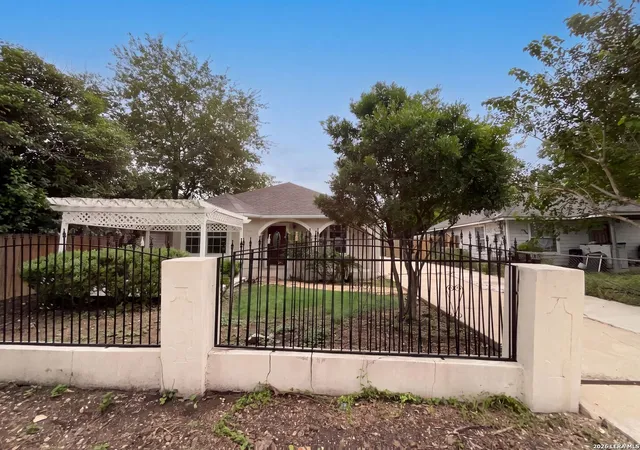 Photo 1 of Sale Pending at 1918 Arbor Pl, San Antonio, TX 78207 | MLS# 2002836 | Listing updated on 2026-09-16