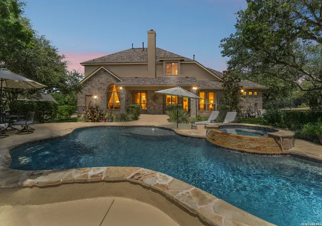 Photo 3 of Single family home for sale at 911 Fawnway, San Antonio, TX 78260 | MLS# 2002844 | Listing updated on 2026-08-04