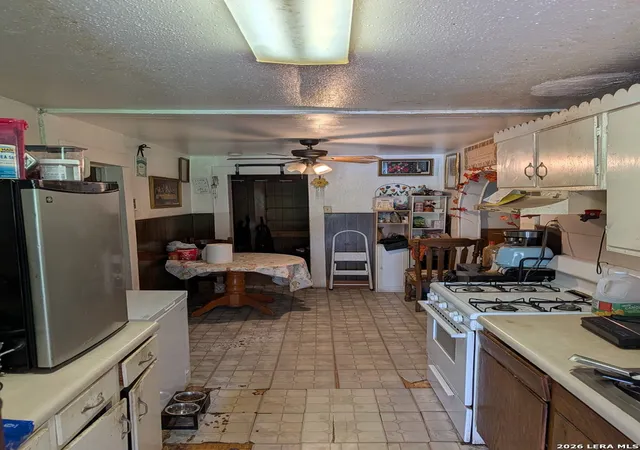 Photo 2 of Single family home for sale at 513 Rice Rd, San Antonio, TX 78220 | MLS# 2002856 | Listing updated on 2026-08-04