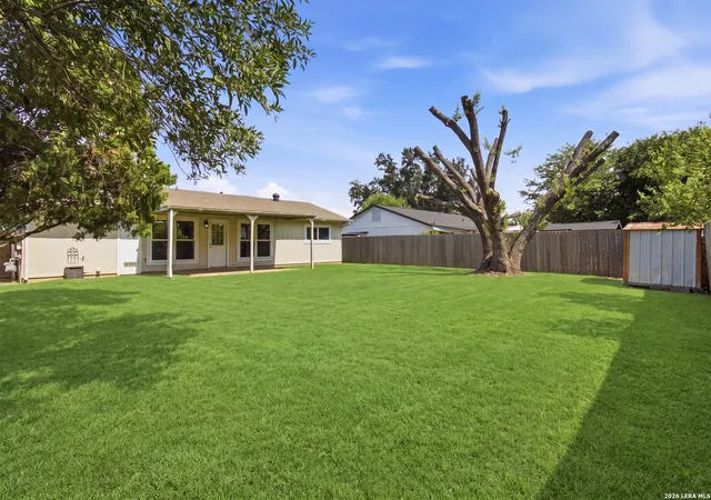 22nd image of 5943 Cliff Valley Dr, San Antonio, TX 78250 | MLS# 2002878