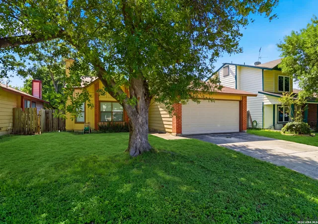 Photo 3 of Sale Pending at 7118 Western Trail Dr, San Antonio, TX 78244 | MLS# 2002886 | Listing updated on 2026-09-04