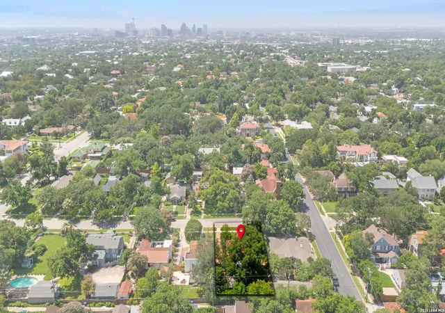 53rd image of 233 W Hollywood Ave, San Antonio, TX 78212 | MLS# 2002888