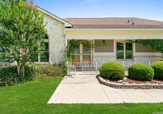 Photo 3 of Single family home for sale at 1143 Cody Ln, Marion, TX 78124 | MLS# 2002919 | Listing updated on 2026-09-10