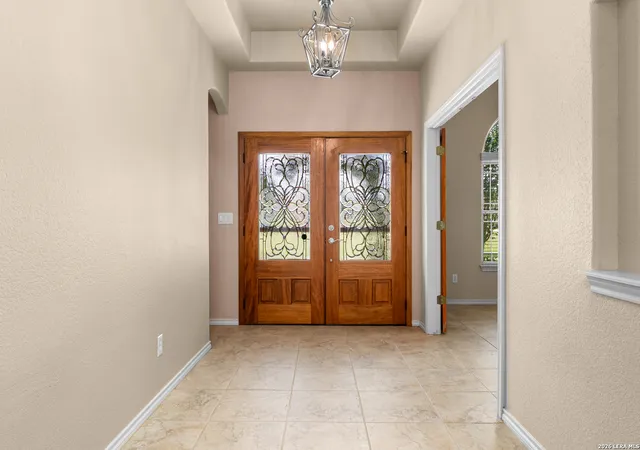 Photo 4 of Single family home for sale at 1143 Cody Ln, Marion, TX 78124 | MLS# 2002919 | Listing updated on 2026-09-10