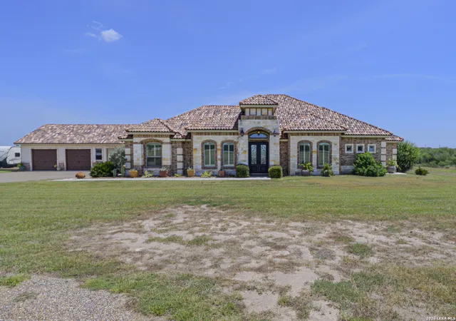 Photo 3 of Single family home for sale at 4881 Fm 798, Kenedy, TX 78119 | MLS# 2002924 | Listing updated on 2026-08-04
