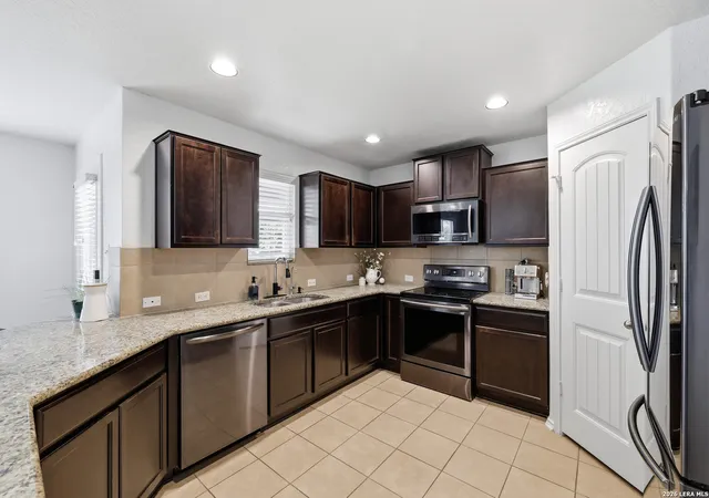 Photo 2 of Single family home for sale at 11514 Verde Bnd, San Antonio, TX 78245 | MLS# 2002935 | Listing updated on 2026-10-13