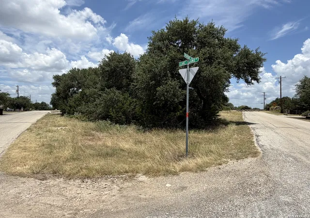 Photo 2 of Land for sale at 0 Tbd Lake Island Dr, Canyon Lake, TX 78133 | MLS# 2002936 | Listing updated on 2026-08-04