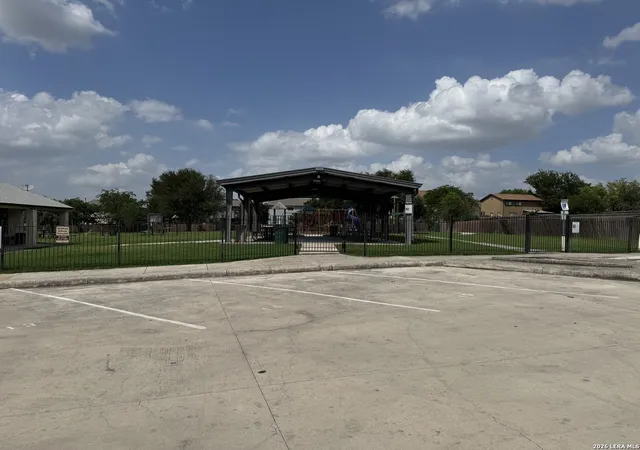 45th image of 8051 Chestnut Barr Dr, Converse, TX 78109 | MLS# 2002945