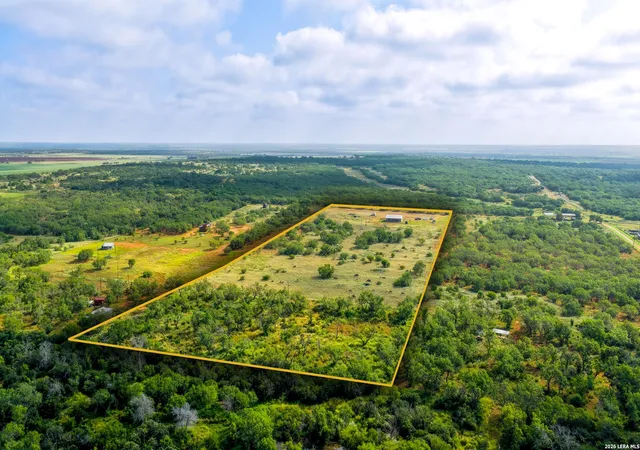 4th image of 1387+/- Acres County Road 314, Charlotte, TX 78011 | MLS# 2002961