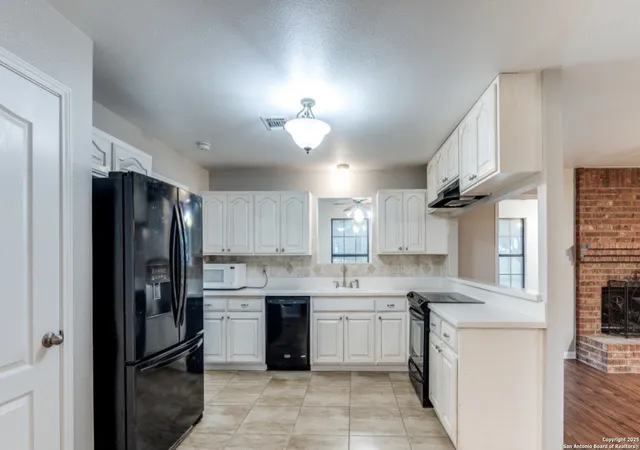 5th image of 315 Simon Rd, Pleasanton, TX 78064 | MLS# 2002963