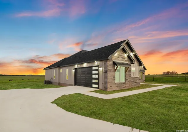 3rd image of 116 Pioneer Dr, La Vernia, TX 78121 | MLS# 2002966