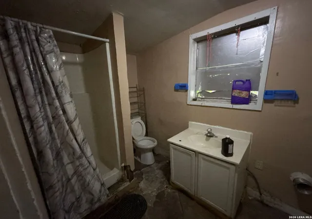Photo 4 of Single family home for sale at 910 Green St, San Antonio, TX 78225 | MLS# 2003016 | Listing updated on 2026-08-04