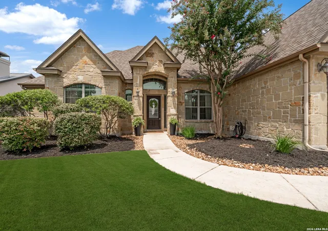 4th image of 421 English Oaks Cir, Boerne, TX 78006 | MLS# 2003047