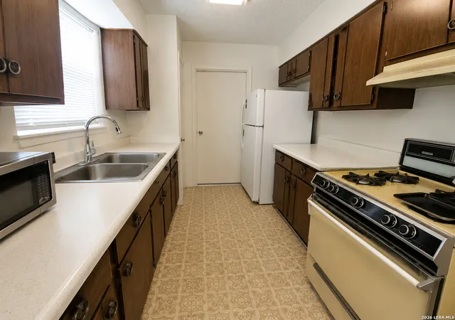 Photo 3 of Sale Pending at 7422 Lancewood, San Antonio, TX 78227 | MLS# 2003057 | Listing updated on 2026-08-25