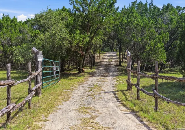 4th image of 800 Woodcreek Ranch Rd, Wimberley, TX 78676 | MLS# 2003064