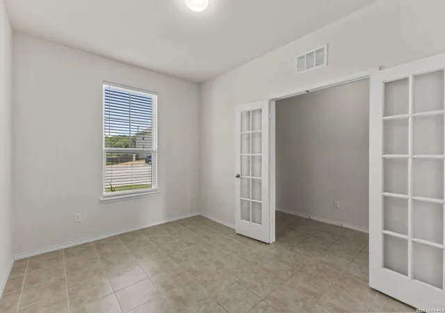 Photo 3 of Single family home for sale at 27425 Emilie Cyn, San Antonio, TX 78260 | MLS# 2003071 | Listing updated on 2026-09-04