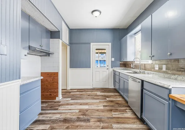Photo 3 of Single family home for sale at 158 Thorain Blvd, San Antonio, TX 78212 | MLS# 2003085 | Listing updated on 2026-09-11