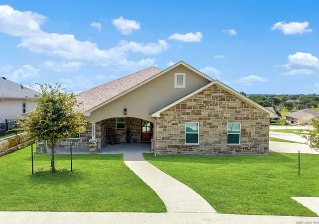 Photo 1 of Single family home for sale at 2007 Valencia Dr N, Kerrville, TX 78028 | MLS# 2003086 | Listing updated on 2026-08-04