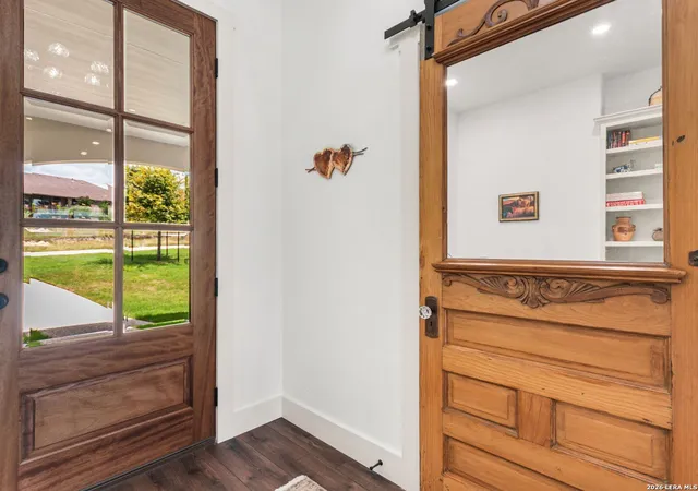 Photo 4 of Single family home for sale at 2007 Valencia Dr N, Kerrville, TX 78028 | MLS# 2003086 | Listing updated on 2026-08-04