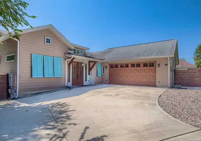1st image of 122 Navajo Trl, Seguin, TX 78155 | MLS# 2003091